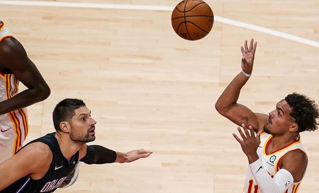 美国杨毅：詹姆斯不像乔丹科比邓肯那样不可阻挡 所以不是历史最佳.