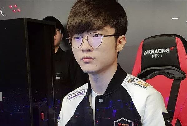 C罗专访预告：用一项七场夺冠的赛事定义历史最佳，这公平吗？